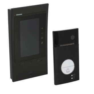 Kit vidéo Linea 3000 et poste intérieur vidéo Classe 300EOS with Netatmo avec assistant vocal Alexa noir